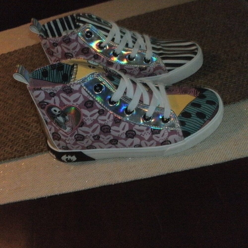 ~ NEW ~ Disney Groundup Nightmare Before Christmas High Top Sneakers Shoes sz 5